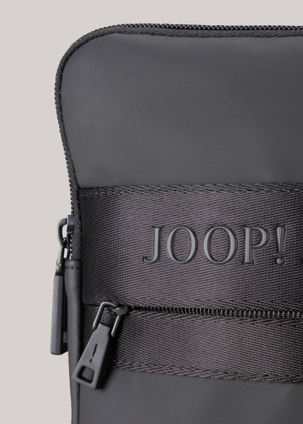 Joop Schultertasche Modica Nuvola Liam in Schwarz Begrenzt auf 3 Tage