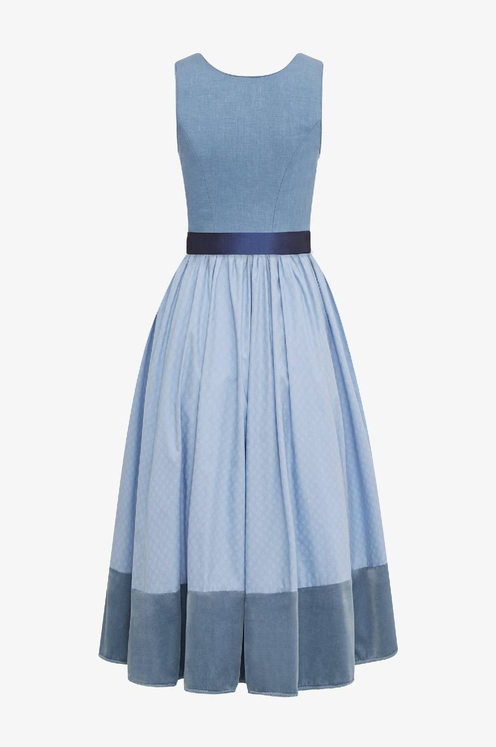 Kinga Mathe Jubiläumsdirndl in Stahlblau Verkauf