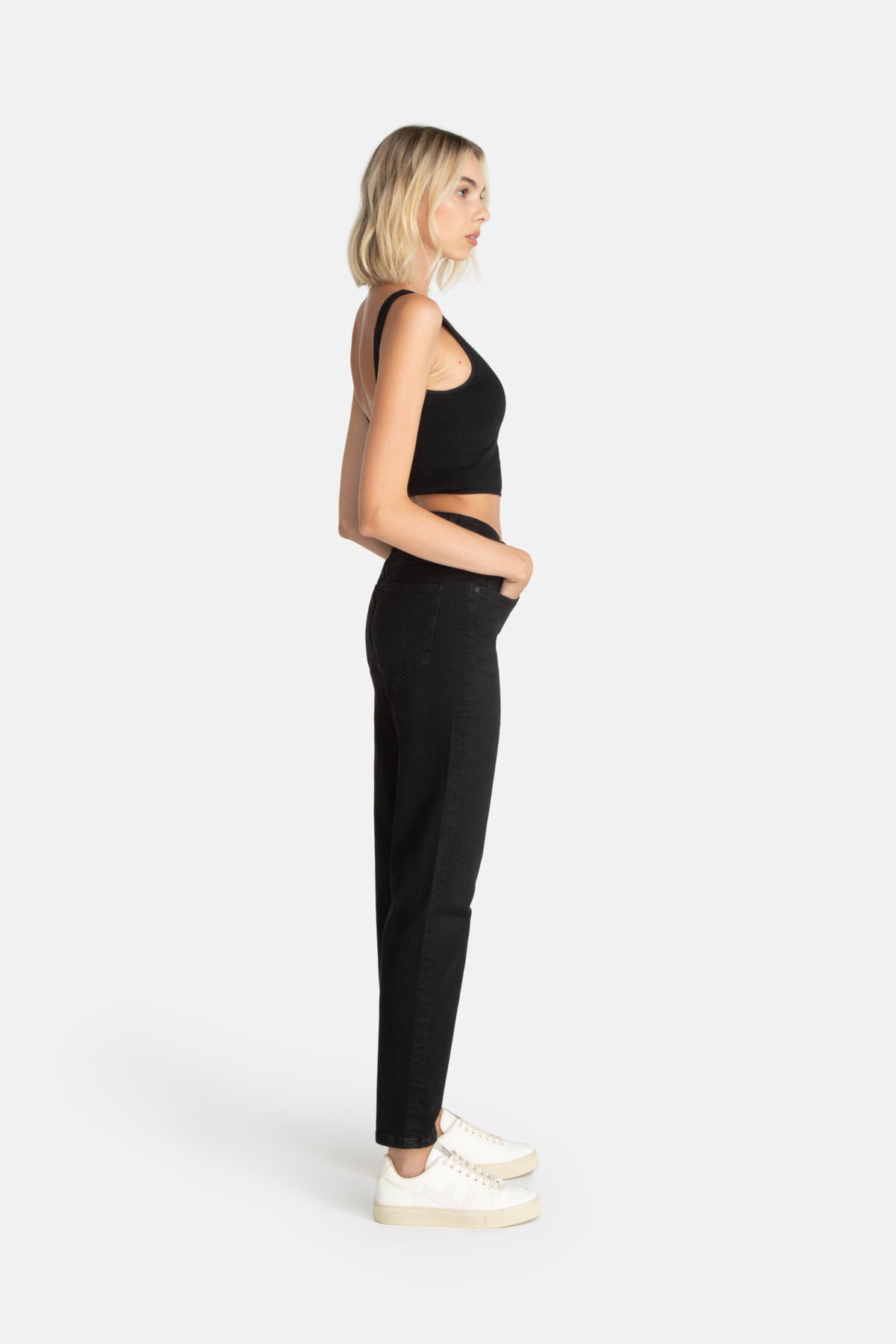 Lovjoi Mom Jeans CARPINE Used Black Flash Sale