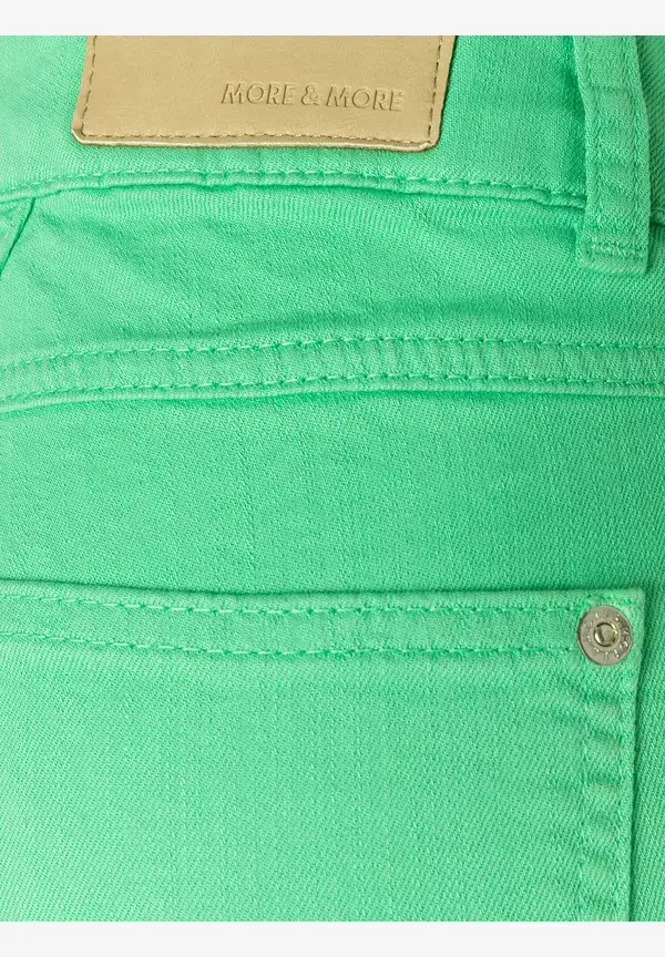More & More verkürzte Coloured Denim, march green, Frühjahrs-Kollektion im Angebot