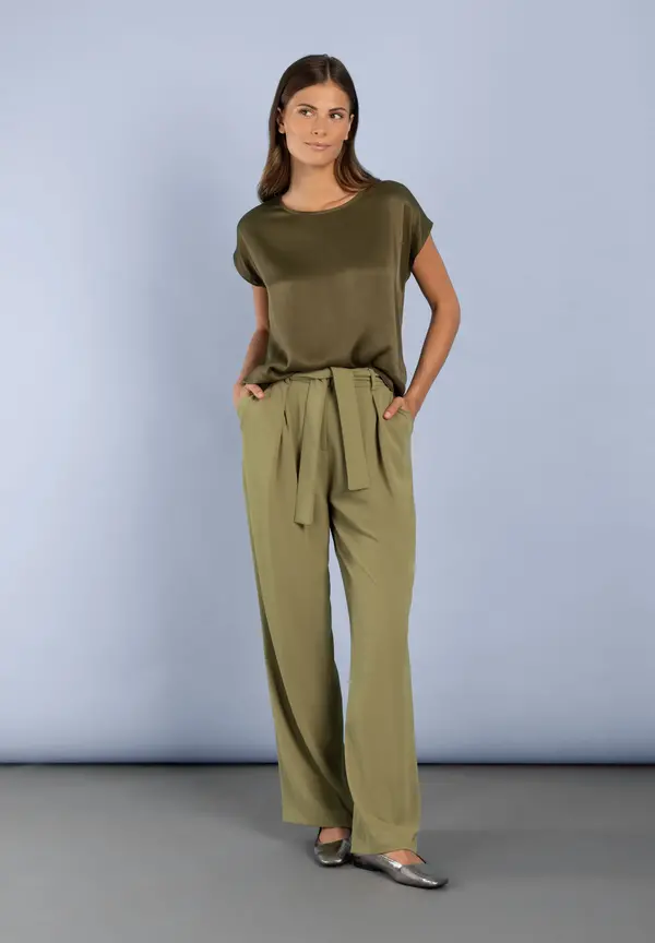More & More Shirt mit Satinfront, oliv Exklusive Angebote