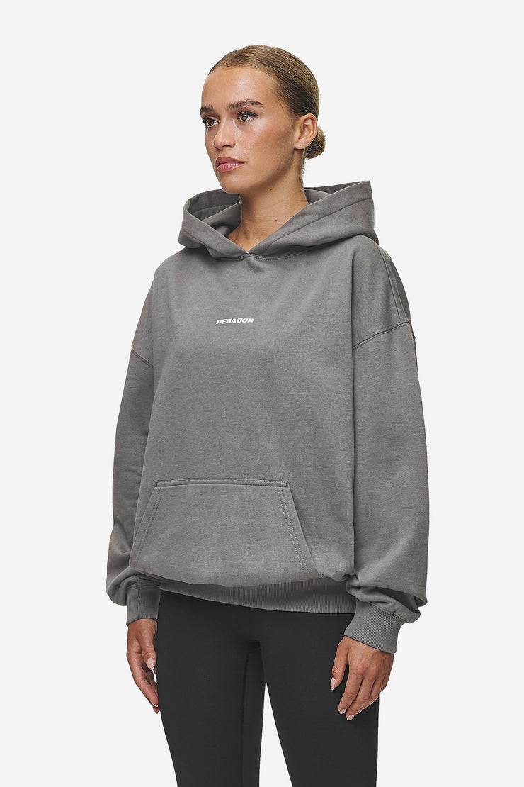 Pegador Clarita Logo Oversized Hoodie Washed Deep Grey White Gum Valentinstagsangebot