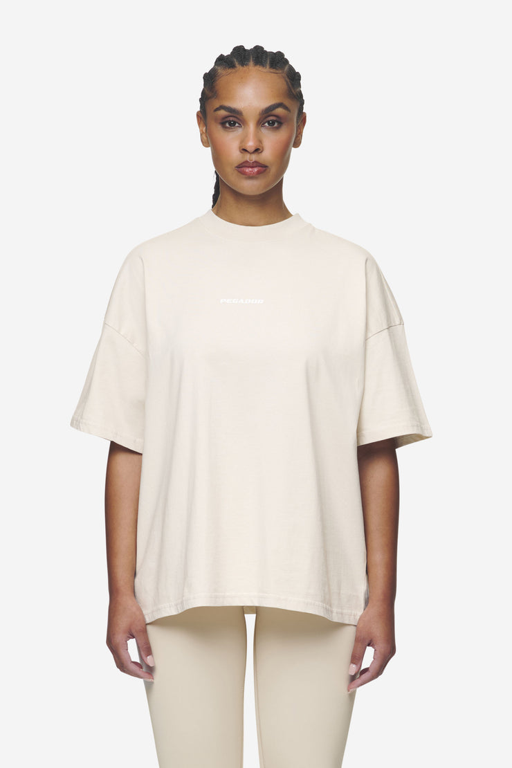 Pegador Arendal Logo Heavy Oversized Tee Washed Coast Sand White Großer Ausverkauf