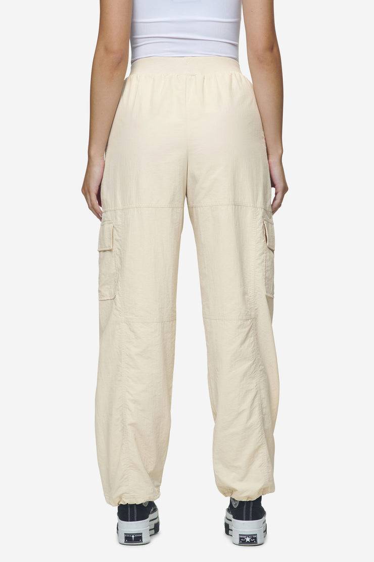 Pegador Gava Cargo Parachute Pants Coast Sand Top Angebot