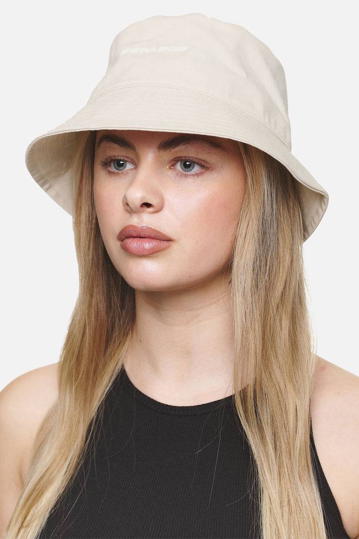 Pegador Logo Bucket Hat Desert Sand White Letzter Tag