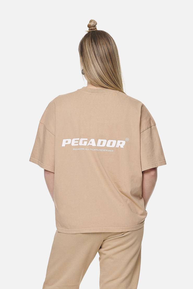 Pegador Arendal Logo Heavy Oversized Tee Washed Safari Sand White Verkauf