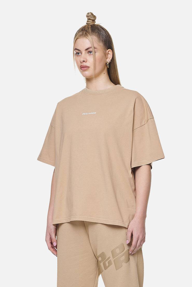 Pegador Arendal Logo Heavy Oversized Tee Washed Safari Sand White Verkauf